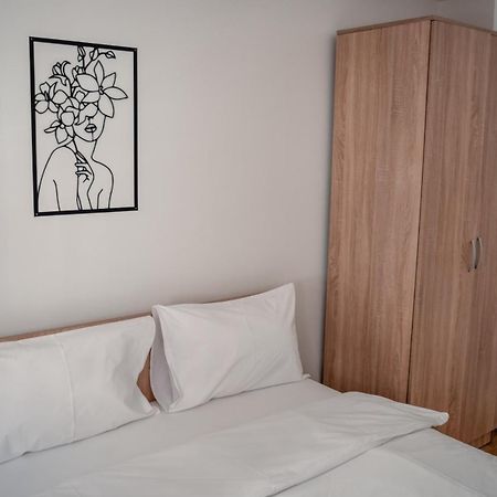 Darki Apartments 4 - Very Central 100 Square Meters,Two Bedrooms,Free Parking Ohrid Esterno foto
