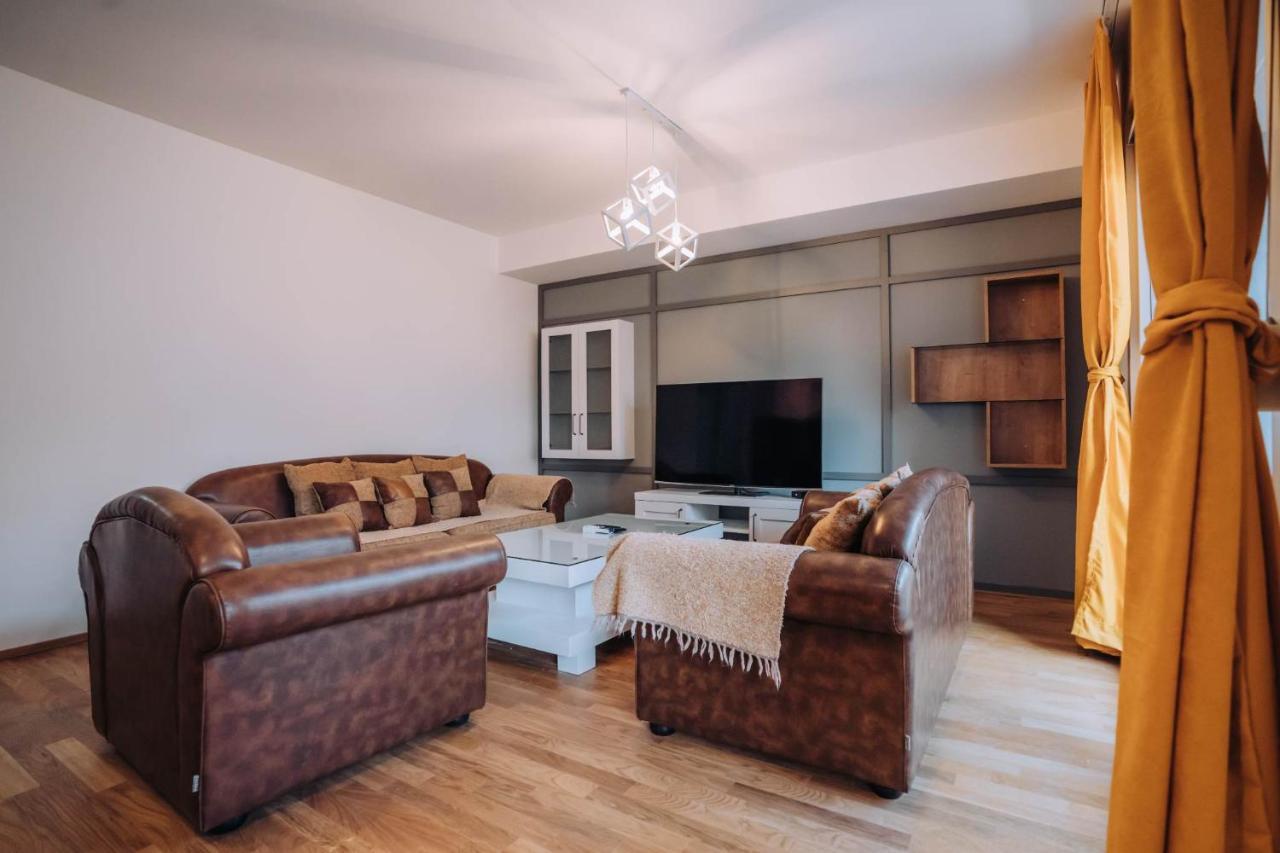 Darki Apartments 4 - Very Central 100 Square Meters,Two Bedrooms,Free Parking Ohrid Esterno foto